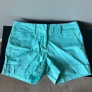 7th Avenue design studio, size 6 turquoise summer shorts.